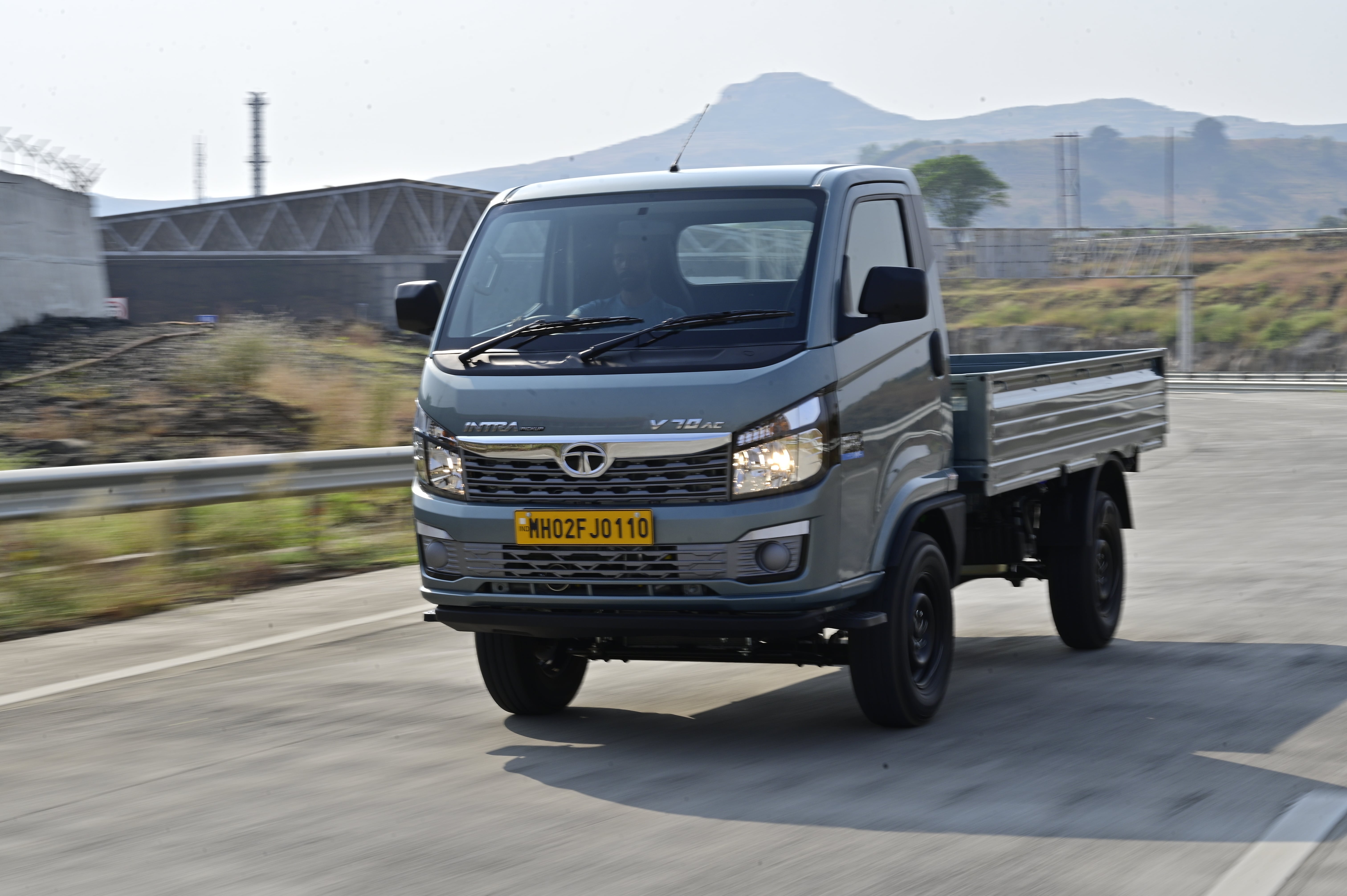 Tata Intra V70